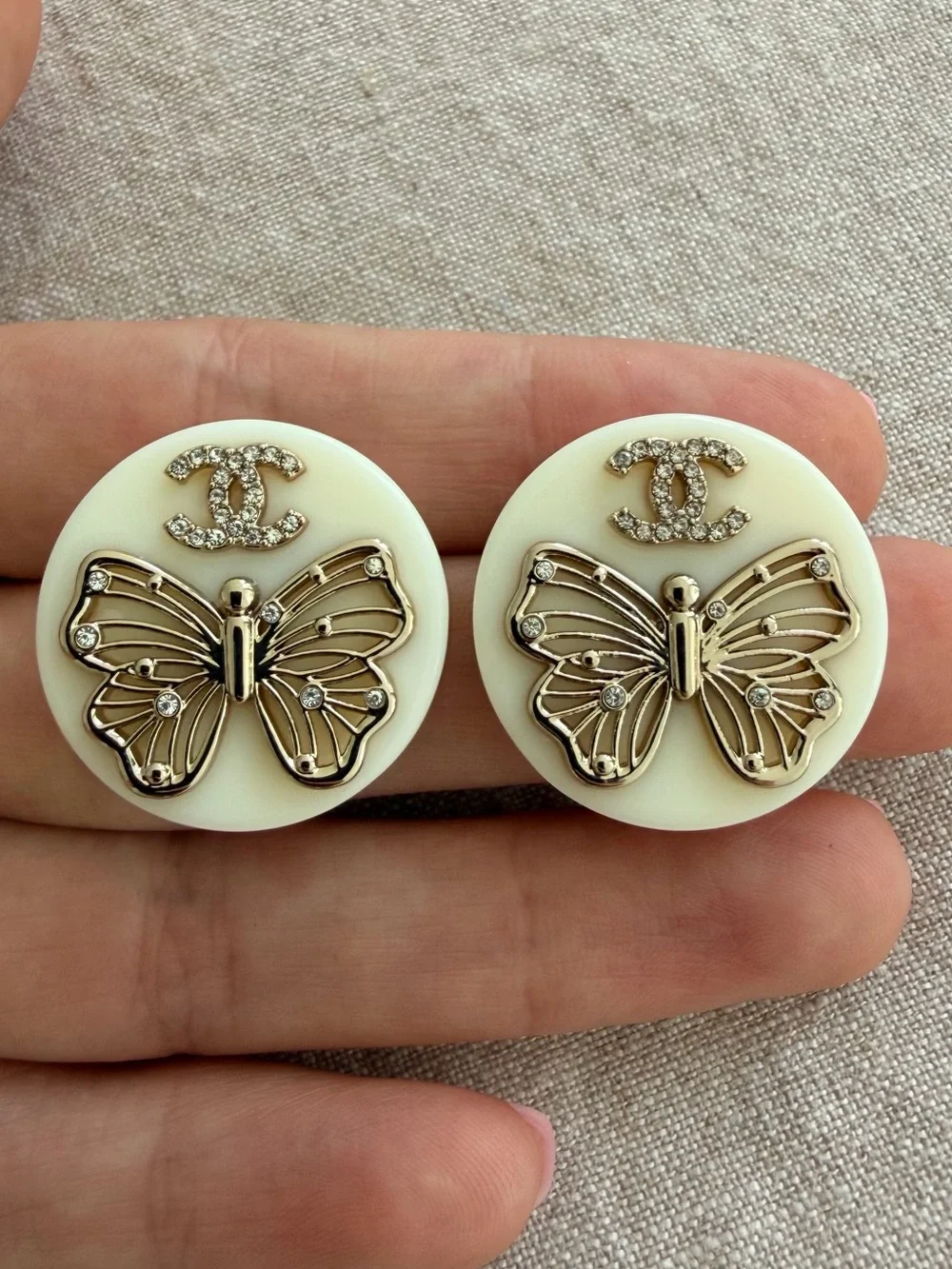 🤍CHANEL Cream and Gold Butterfly Button Earrings with Crystal CC🤍